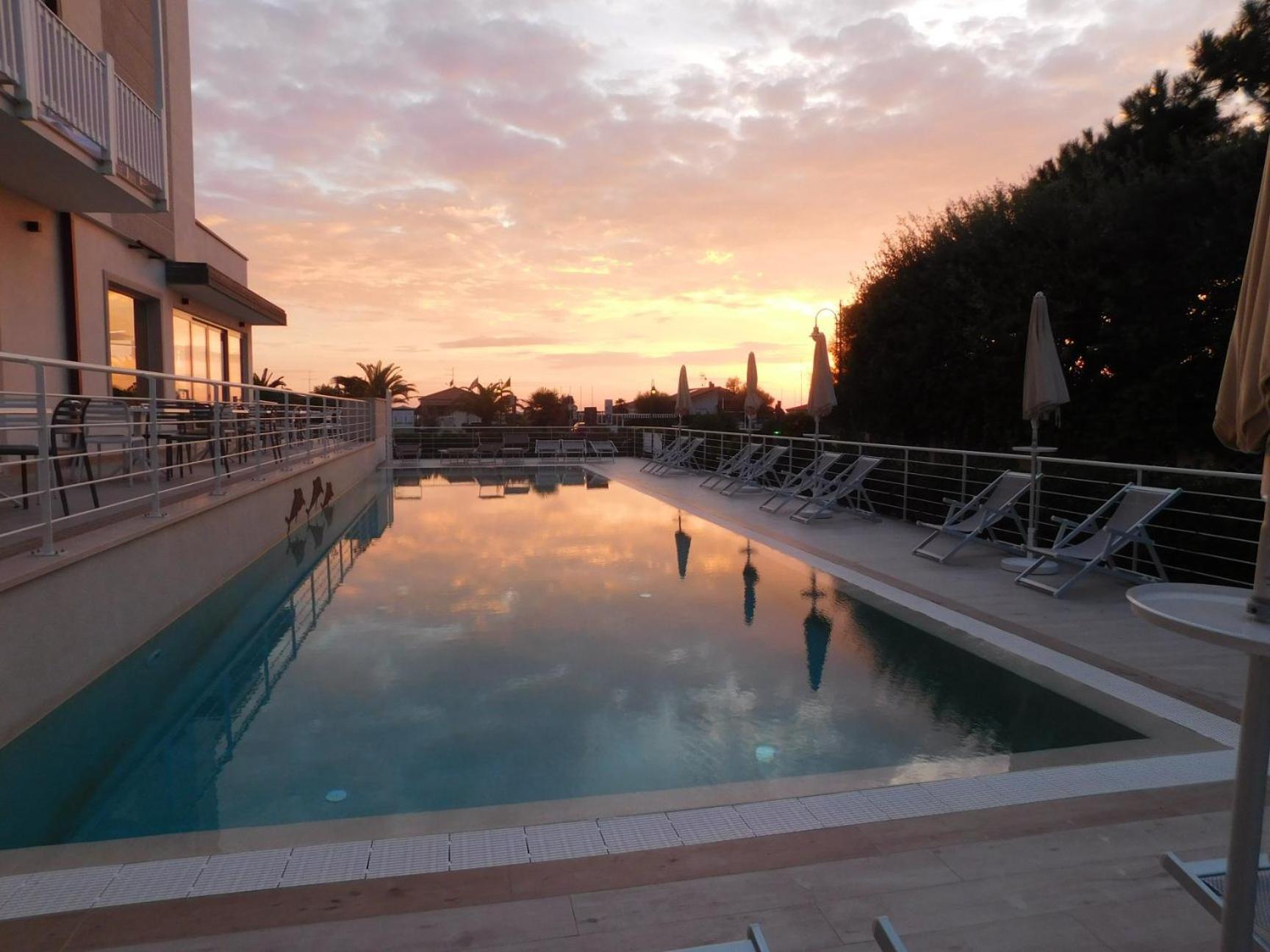 Hotel Oceano Marina di Pietrasanta Extérieur photo