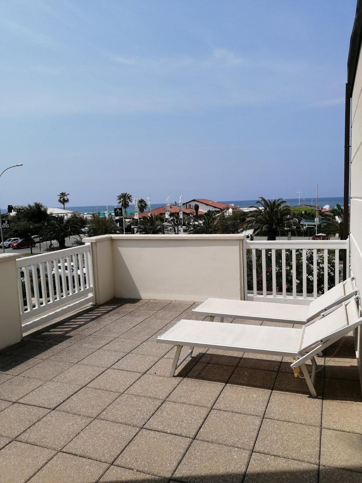 Hotel Oceano Marina di Pietrasanta Extérieur photo